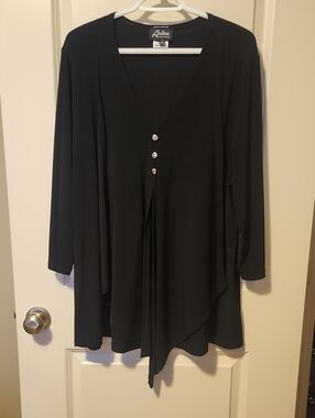 Apt. 9 Black V-Neck Button-Front Long-Sleeve Tunic